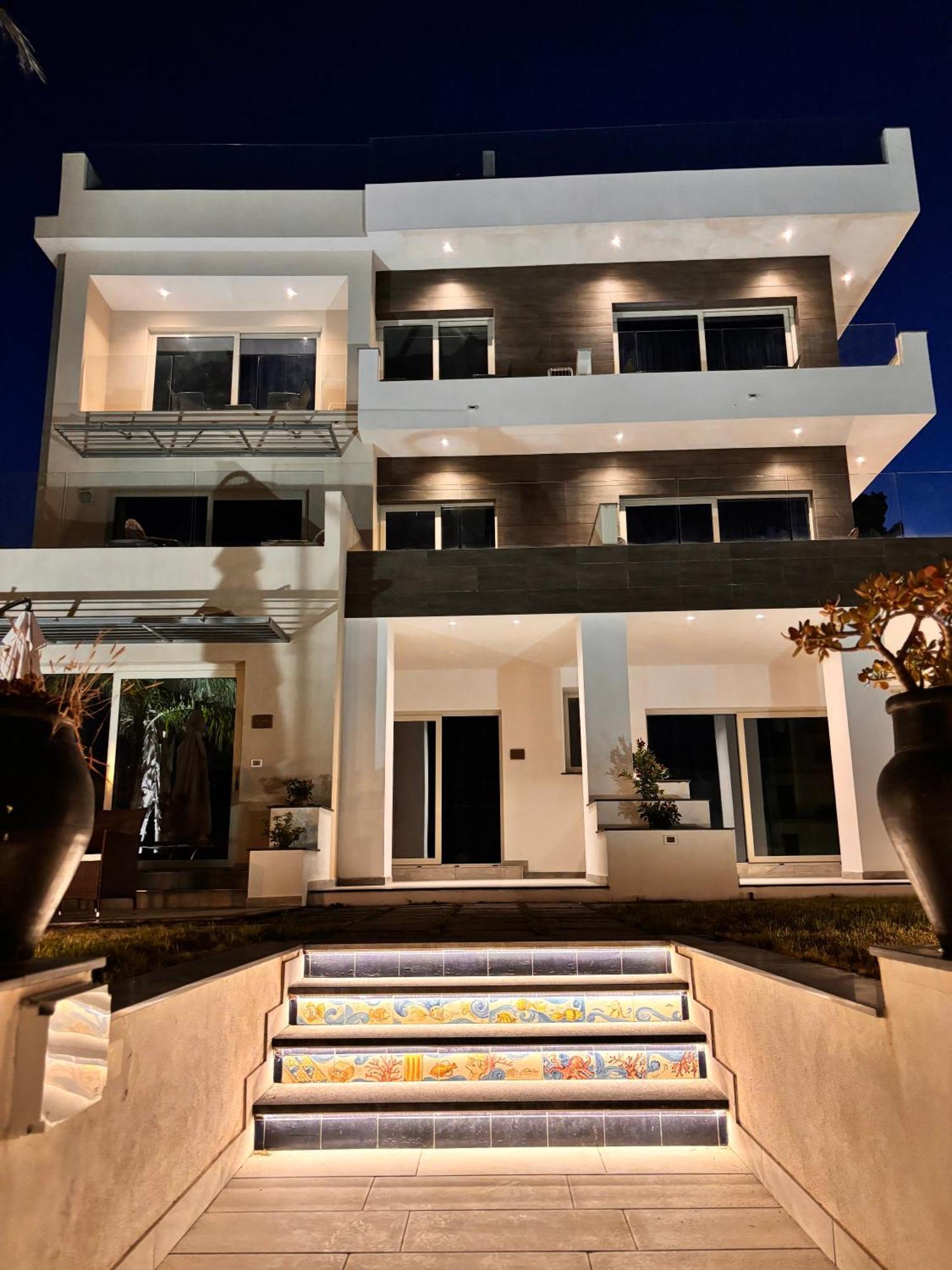 Ig - "Villa Don Antonio" Apartments Giardini Naxos Exterior photo