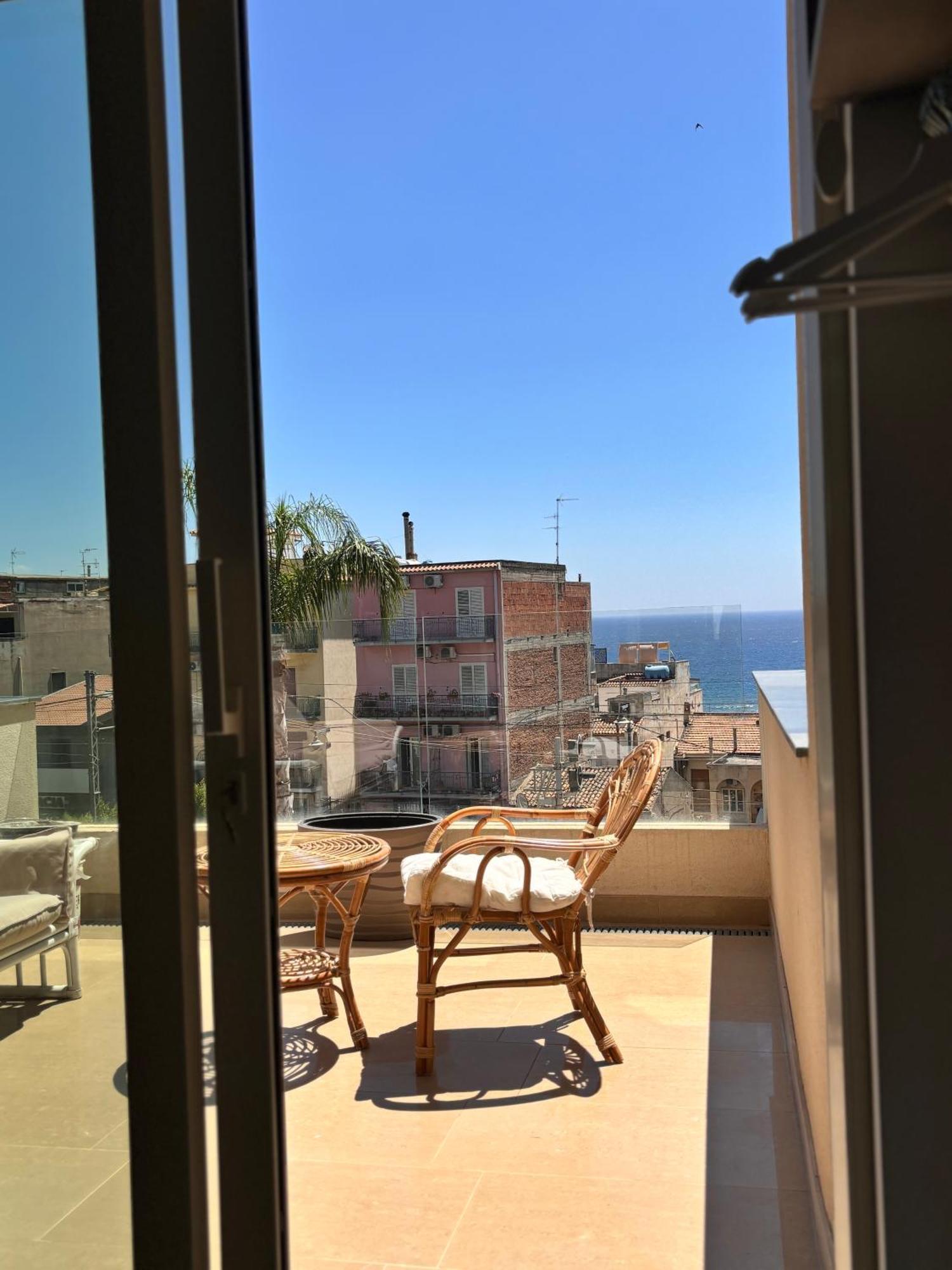 Ig - "Villa Don Antonio" Apartments Giardini Naxos Exterior photo