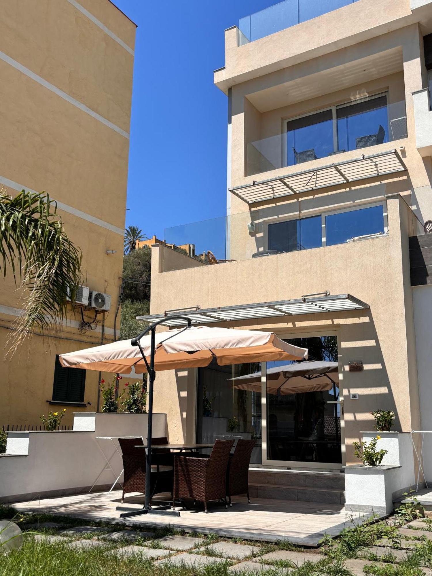 Ig - "Villa Don Antonio" Apartments Giardini Naxos Exterior photo